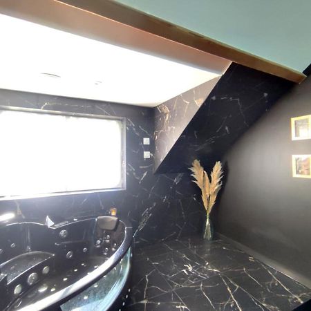 Love Room A Montargis Ngoại thất bức ảnh