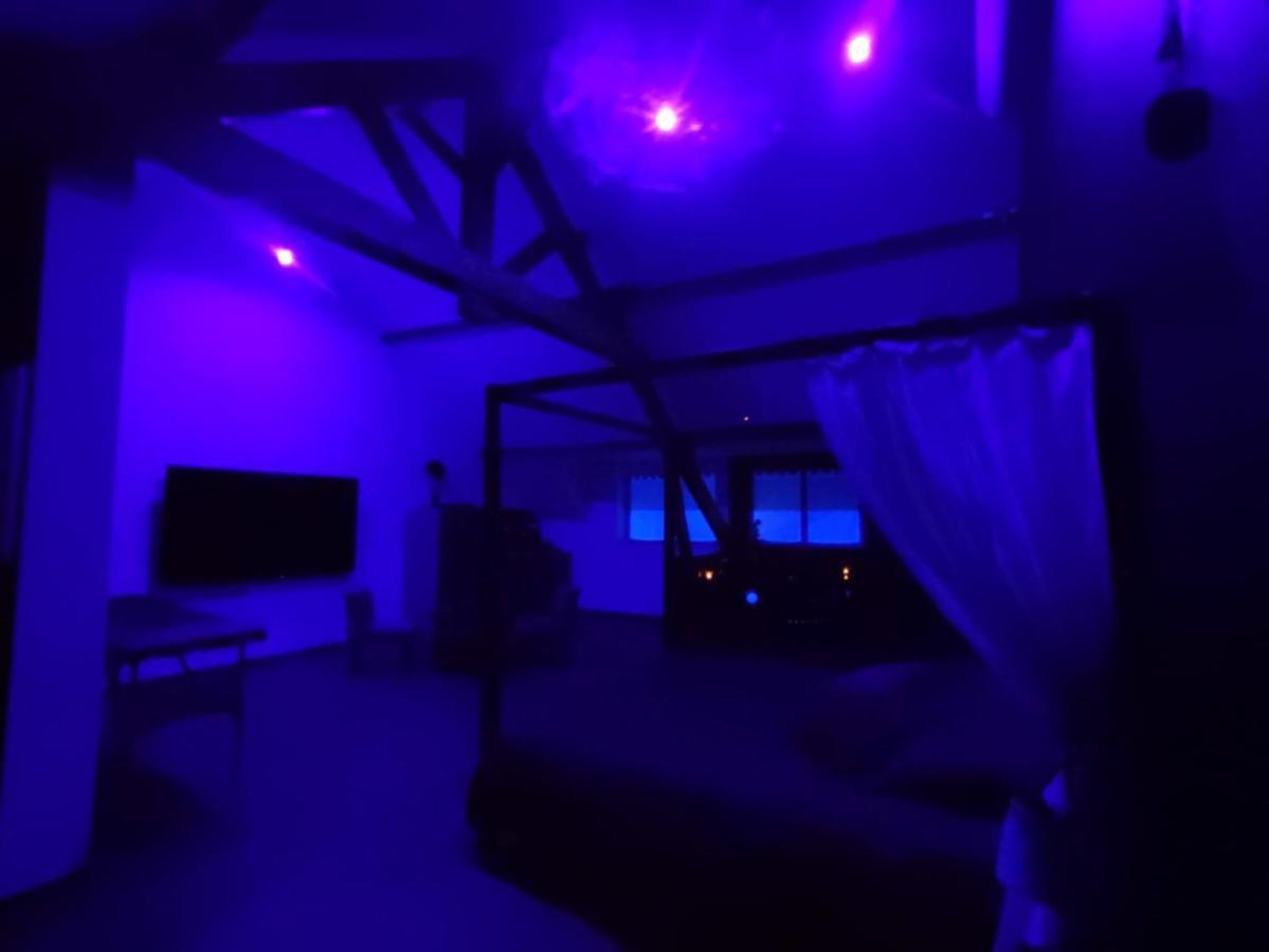 Love Room A Montargis Ngoại thất bức ảnh